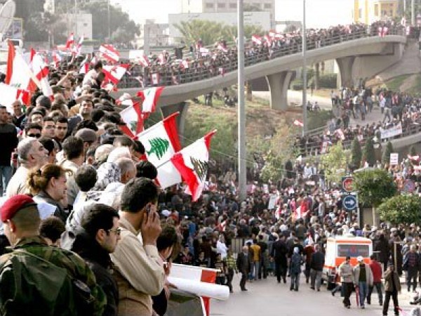 قوى سياسية لبنانية ترحب بدعوة بري للحوار