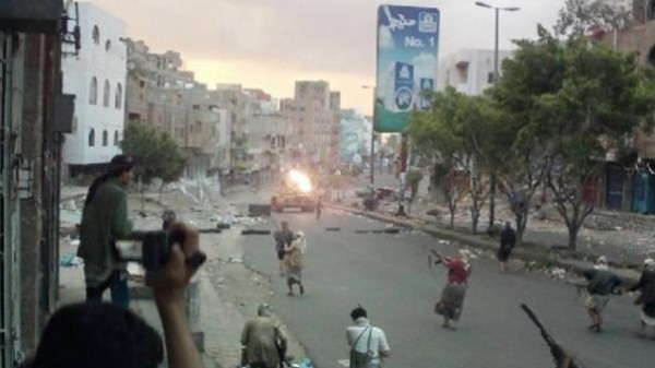 اليمن يدعو المجتمع الدولي إلى إنقاذ تعز من الإبادة