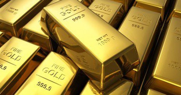 الذهب يتماسك فى انتظار مؤشرات بشأن الفائدة الامريكية