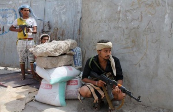 مقتل 3 من مسلحي "الحوثي" في مواجهات مع "المقاومة الشعبية" وسط اليمن