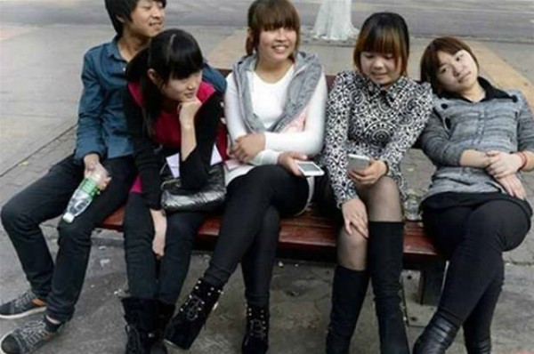 بالصور.. مدينة صينية تسمح للرجال بتعدد الصديقات لكثرة عدد النساء بها