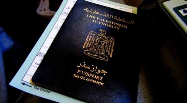 حجاج الضفة استلموا جوازاتهم بالتأشيرات.. أبو مذكور يكشف موعد وصول جوازات حجاج قطاع غزة