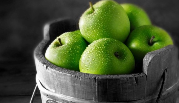 لماذا يغني تناول التفاح بانتظام عن زيارة الطبيب؟