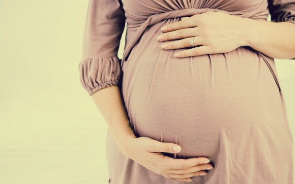 شركة صينية تطالب موظفاتها بالاستئذان قبل الحمل