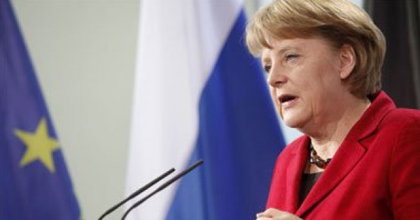 ميركل: ألمانيا تستطيع استقبال المزيد من اللاجئين دون زيادة الضرائب