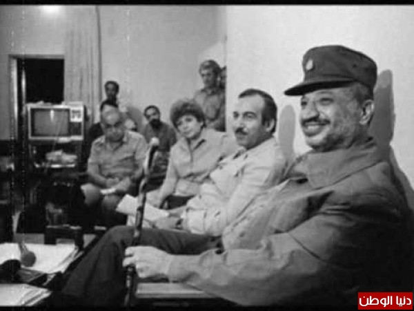 نشيد موطني مع ياسرعرفات ابوعمار عبرالتاريخ