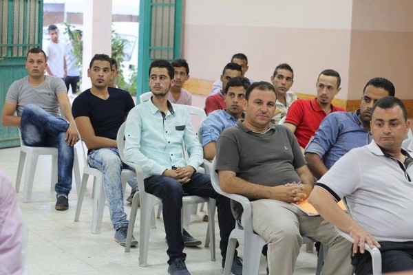 بلدية طمون تطلق حملة طمون أجمل بطلابها