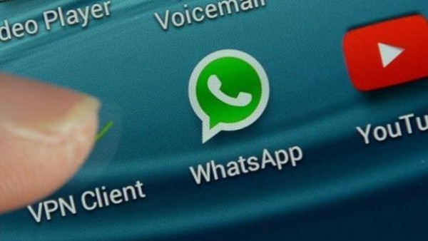 شاب يفاجئ عروسه بـ «زواج» في الواتس