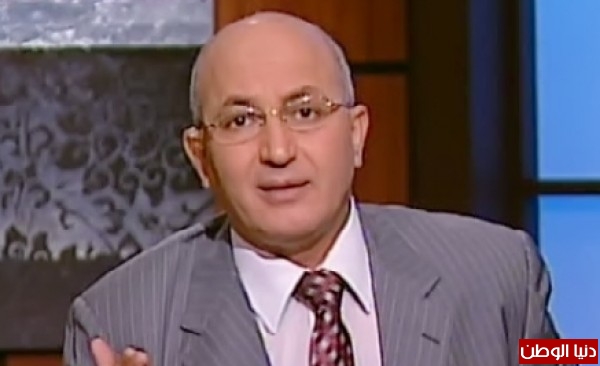 الاعلامي المصري سيد على لمتحدث حماس لو مش على الهواء كنت قولتلك الفاظ قبيحة