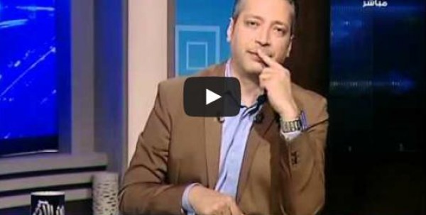 تامر أمين يطرد أحد العاملين معه على الهواء مباشرة