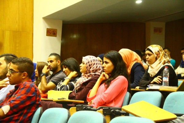 كتلة الوحدة الطلابية تكرم الأسرى المحررين والطلبة المتميزين بجامعة القدس