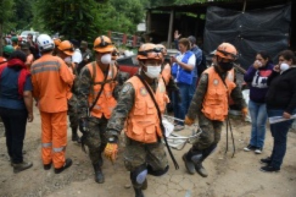 69 قتيلا في حصيلة جديدة لانزلاق التربة في غواتيمالا