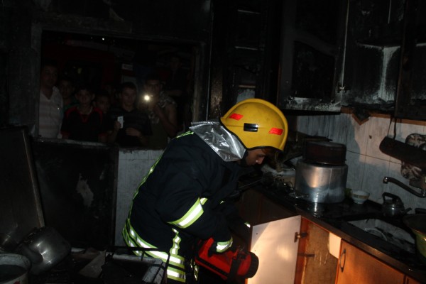 فرقة متطوعي دفاع مدني مراح رباح تنقذ عائلة وتخمد حريق المنزل ببيت لحم