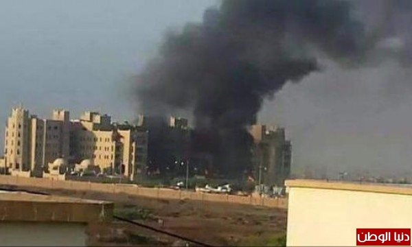 نجاة خالد بحاح بعد استهداف مقر إقامته في عدن بصواريخ