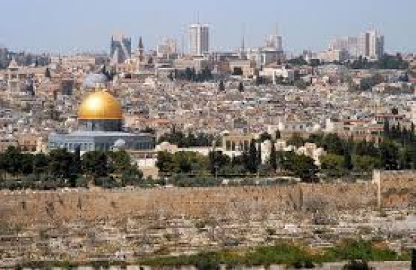 القدس والضفة على "صفيح ساخن" بمواجهة الاستباحة الإسرائيلية