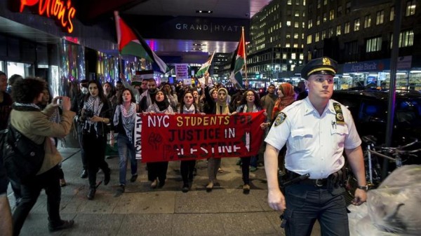 مظاهرة في نيويورك تضامناً مع الفلسطينيين