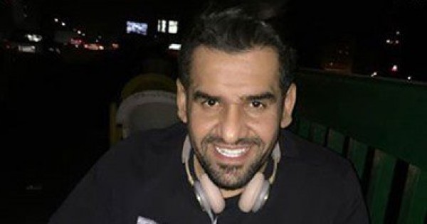 حسين الجسمى ينشر صورته يأكل " الكشري" فى شوارع مصر