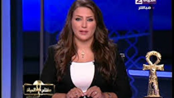 شاهد: على طريقة أحمد حلمى.. متصل يبكى على الهواء : "بحب واحدة وهى مبتحبنيش"