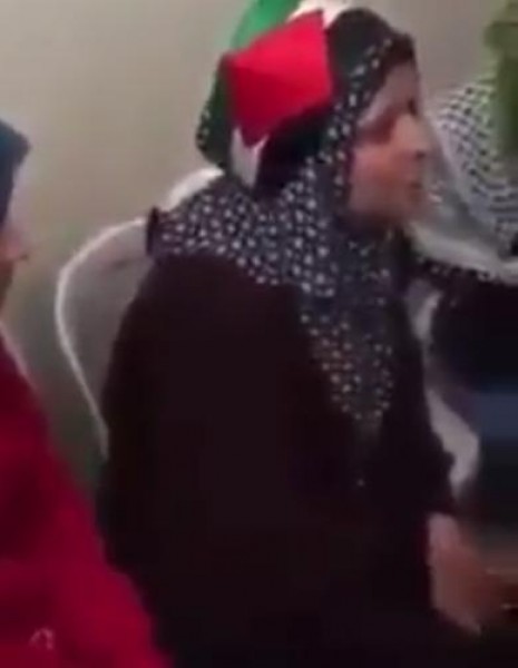 أم الشهيد مهند حلبي في ردة فعل غير متوقعة