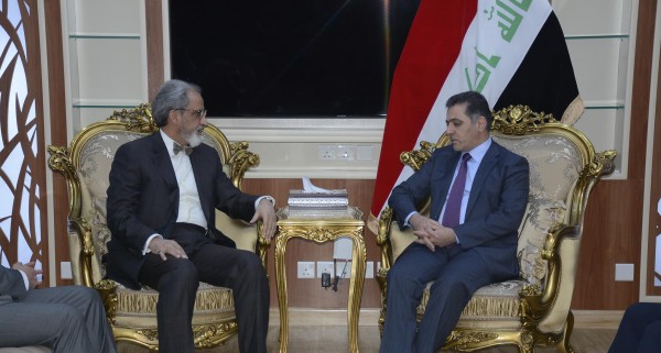 وزير الداخلية العراقي يستقبل السفير الكويتي