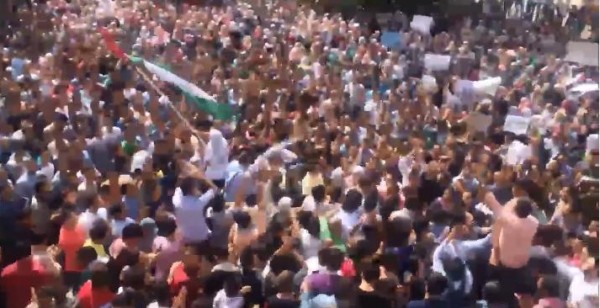 جانب من التظاهرات في المملكة الأردنية تضامنا مع الشعب الفلسطيني