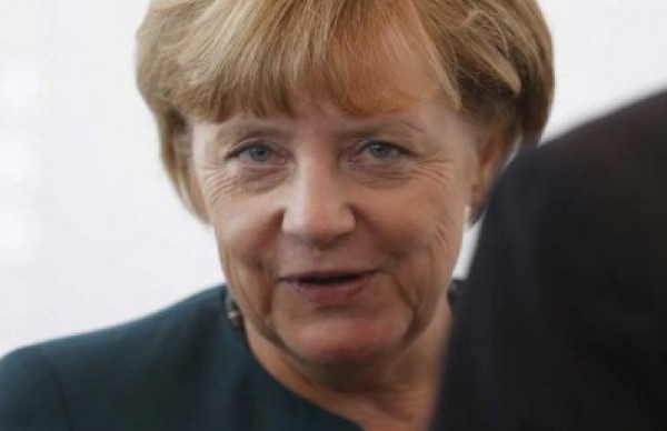 استطلاع: واحد من كل ثلاثة ألمان يؤيد استقالة ميركل بسبب سياسة اللجوء