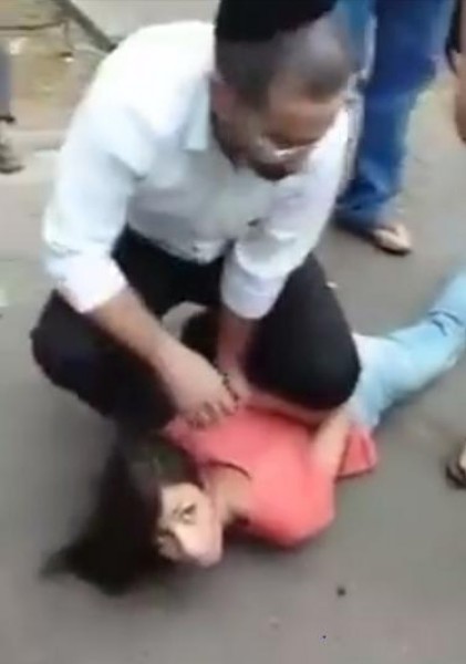 شاهد الطريقة الهمجية التي تم فيها إعتقال فتاة من عرب الداخل "48"