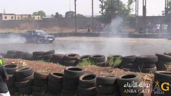 "لي ماي" إفريقية تسعى لتتويجها ملكة رياضة "سبينينغ" للسيارات