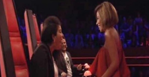 شيرين تمنح مقعدها لمتسابقة The voice والحلاني يجبر كاظم على الموافقة
