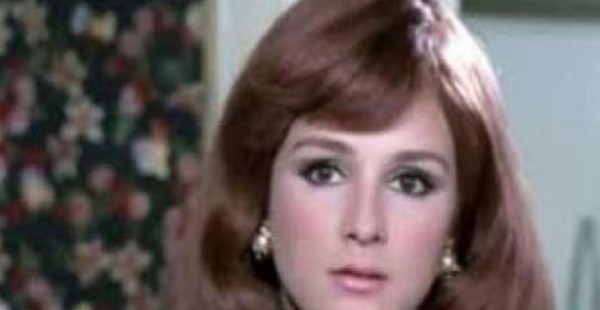 شاهد...محاولة إنتحار الفنانة نجلاء فتحي