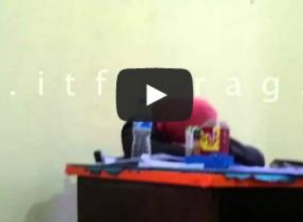 بالفيديو - قاضية تنام داخل اللجنة ... الفضا يعمل أكثر من كده