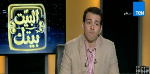 شاهد .. مذيع "البيت بيتك" يهاجم أحد المتصلين على الهواء