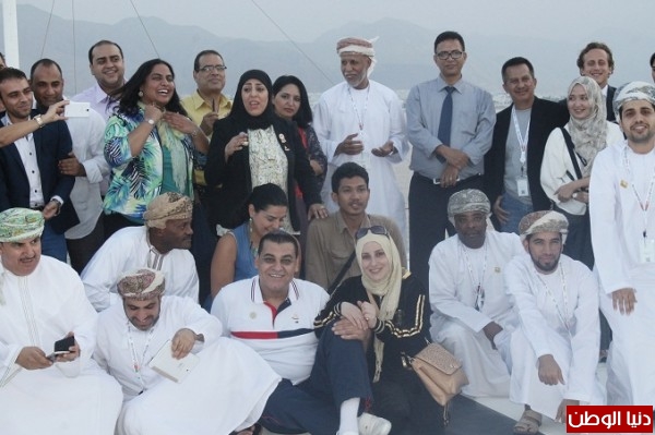 الوفود الاعلامية المشاركة بتغطية انتخابات الشورى 2015 تختتم زيارتها لسلطنة عُمان برحلة بحرية سياحية فاخرة