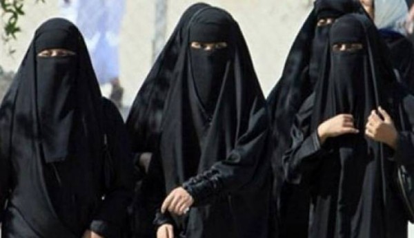 فيديو| داعش يعد كتيبة نسائية لتنفيذ هجمات انتحارية