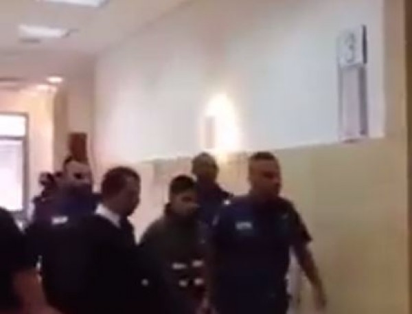 الطفل أحمد المناصرة في أولى جلسات محاكمته