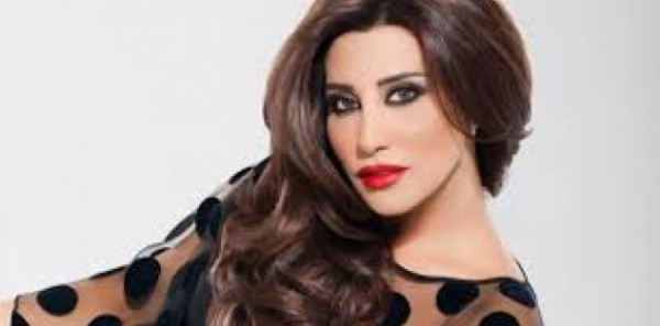 نجوى كرم "بوسة قبل النوم" تقترب من الأربعة ملايين مشاهد