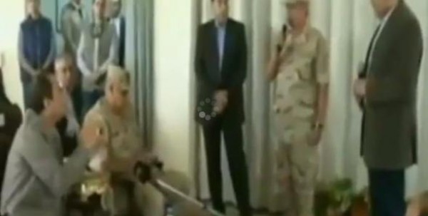 فيديو| لحظة انفعال السيسي على رئيس الوزراء المصري