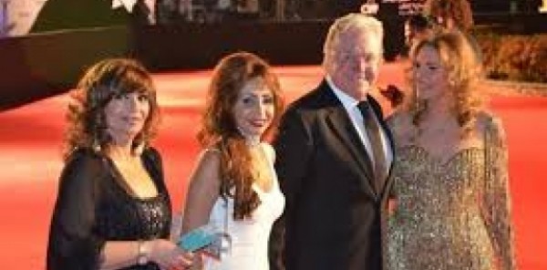 رسالة مؤثرة للعالم يوجهها حسين فهمي بافتتاح مهرجان القاهرة السينمائي