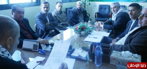 مدير تربية جنوب نابلس يلتقي مجلس قروي قصرة