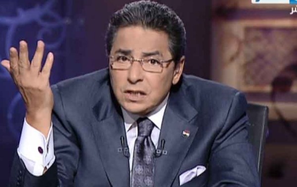 فيديو.. موقف محرج لـ"محمود سعد" على الهواء: "عندكم فراخ"
