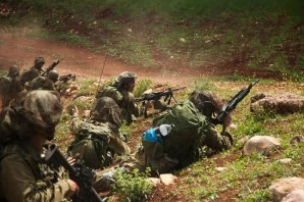 جيش الاحتلال يعيد لواء "جولاني" للعمل على حدود غزة