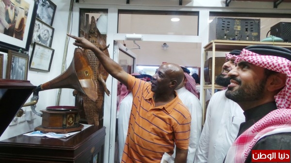 محافظ الجنوبية يدعو إلى سرعة الانتهاء من احتياجات السوق الشعبي بمدينة عيسى