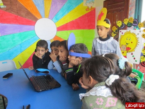 بالصورمشروع التعليم ما بعد المدرسة الذي تنفدة جمعية الرواد شرق محافظة خانيونس