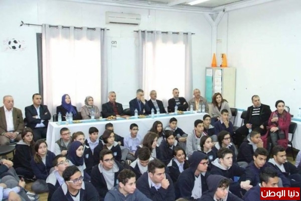 وفد من جامعة النجاح الوطنية يزور مدارس بكالوريا الرواد في نابلس