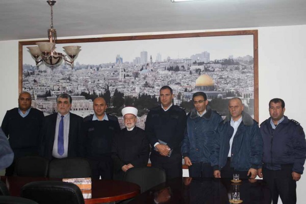 المفتي العام يستقبل مدير شرطة ضواحي القدس