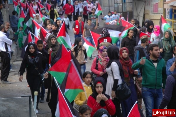 ناشط تحيي يوم المخيم الفلسطيني في البداوي بمسيرة حاشدة
