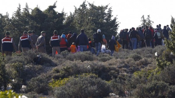 السلطات التركية توقف 1300 مهاجر قبل إبحارهم إلى اليونان