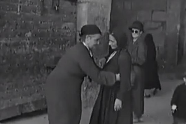 فيدو نادر : حواجز وتفتيشات بالقدس عام 1939