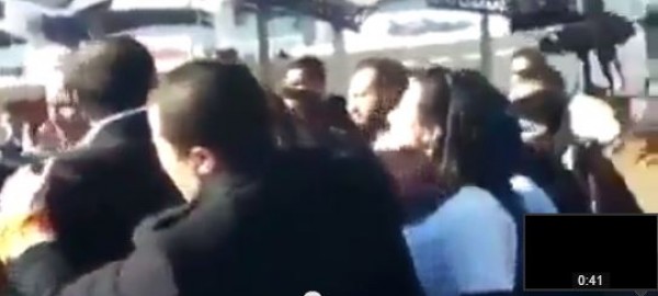إغماء وصراخ لحظة وصول هيفاء وهبي للمغرب