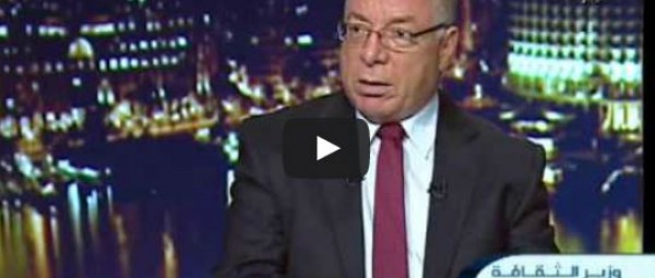 النمنم يدافع عن سوزان مبارك : لن نوقف مشروعاتها الثقافية